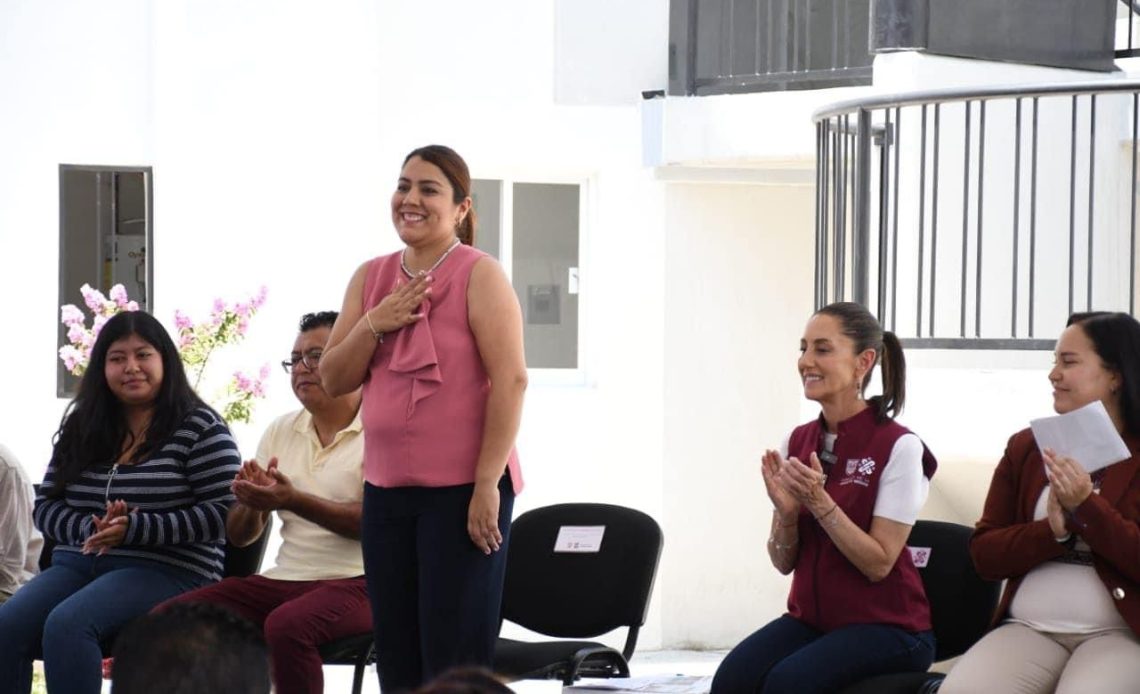 Jefa de Gobierno y Alcaldesa entregan unidad habitacional en Tláhuac