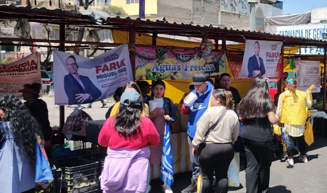 Faruk Miguel Take quitó propaganda de Taboada y Xóchitl