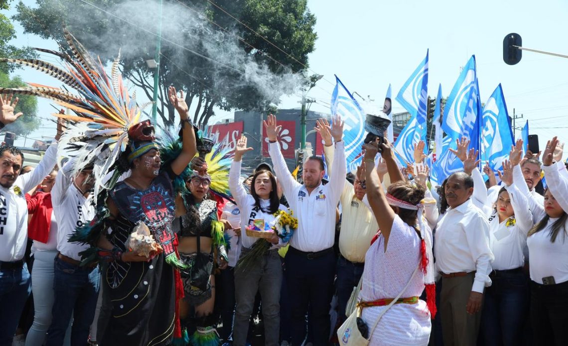 Militantes de Morena renuncian y se suman al proyecto de Taboada; le aportarán unos 50 mil votos en Iztapalapa.
