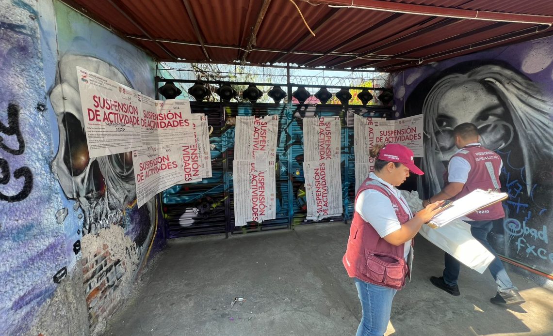 Ante las quejas vecinales, la venta de bebidas a menores de edad y por escandalizar a altas horas de la madrugada, la alcaldía Azcapotzalco ordenó la suspensión de actividades del establecimiento denominado “Mary Jane”. FOTO: Especial