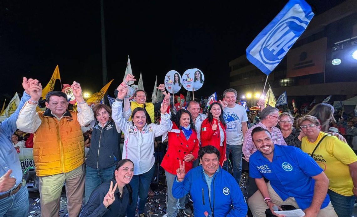 Si queremos seguir conservando nuestra alcaldía, que no siga siendo privatizada en sus espacios públicos y abandonada como lo hizo por tres años Morena, debemos acudir el próximo 2 de junio a las urnas y expresar nuestra voluntad, señaló la candidata a la reelección por Azcapotzalco, Margarita Saldaña Hernández. FOTO: Especial