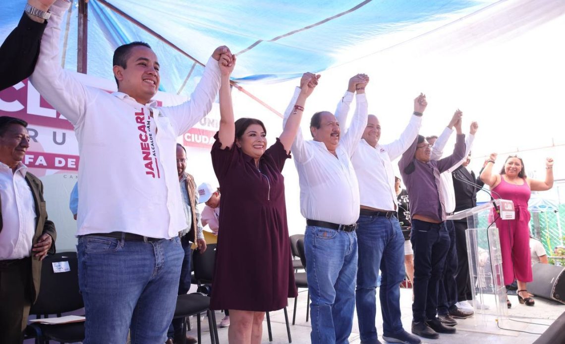 La candidata a la Jefatura de Gobierno en la Ciudad de México, Clara Brugada, aseguró que Janecarlo Lozano ganará las elecciones el próximo 2 de junio y se convertirá en el alcalde de Gustavo A. Madero. FOTO: Especial