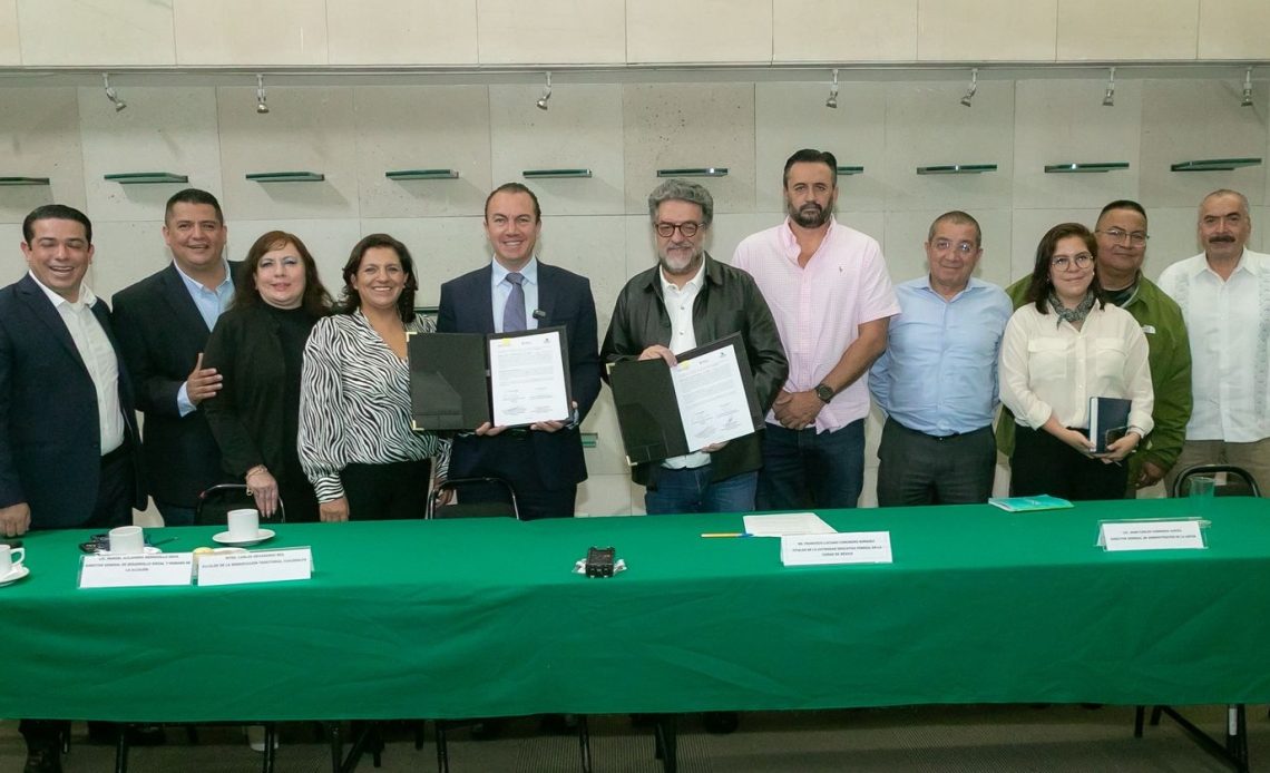 Preocupado en asegurar el acceso a una educación de alta calidad para la comunidad estudiantil de Cuajimalpa, el alcalde Carlos Orvañanos suscribió un acuerdo de colaboración con la Secretaría de Educación Pública federal, para impulsar proyectos a corto plazo.