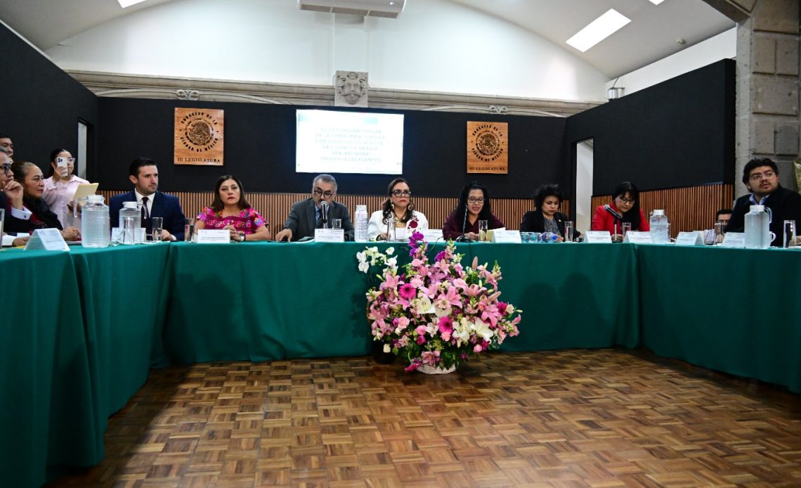 Oposición aprueba labor de Consejería Jurídica CDMX