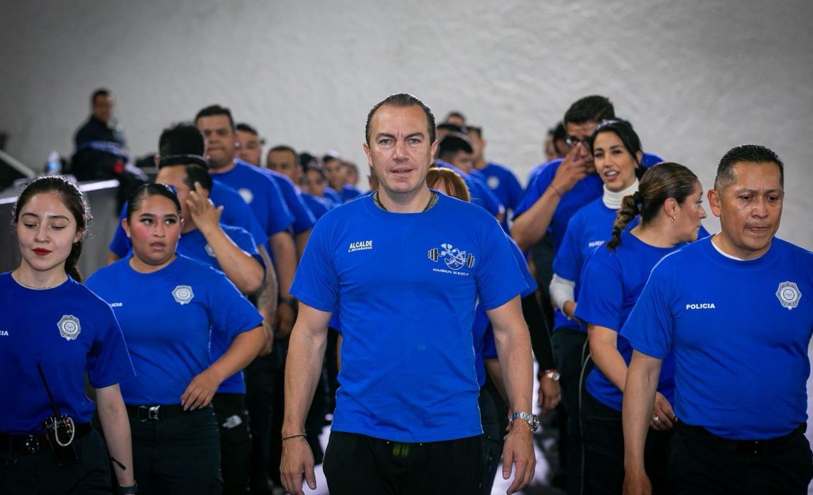 A la par del enorme proyecto para la prevención del delito, mayores capacidades y fortalecimiento de la estrategia y acciones en seguridad ciudadana, el alcalde de Cuajimalpa, Carlos Orvañanos ha reforzado la protección de quienes nos cuidan, con el impulso al deporte y buena alimentación durante su jornada laboral. FOTOS: Especial