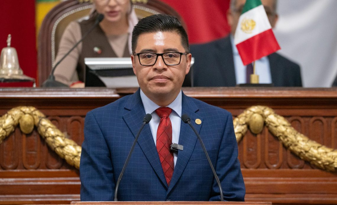 Con el objetivo de otorgar reconocimiento legal, seguridad laboral y certeza jurídica a las personas que se dedican a la cerrajería en la Ciudad de México, el diputado Alberto Vanegas Arenas propuso una iniciativa para expedir la “Ley de los Derechos de las Personas que Prestan Servicios de Cerrajería en la Ciudad de México”. FOTO: Especial