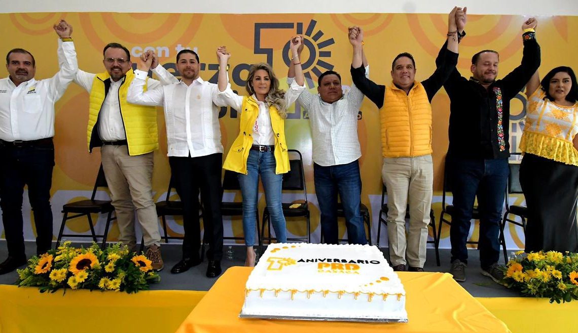 Tardó un año, pero se hizo justicia. Para efectos prácticos es definitivo: Nora Arias Contreras ha sido reconocida por el Tribunal Electoral de la Ciudad de México (TECDMX) como la presidenta del PRDCDMX, sentencia en la que le ordenan al Instituto Electoral de la Ciudad de México (IECM) que haga los trámites correspondientes en un plazo máximo de 10 días hábiles a partir de la notificación que debió ser este lunes. FOTO: Especial