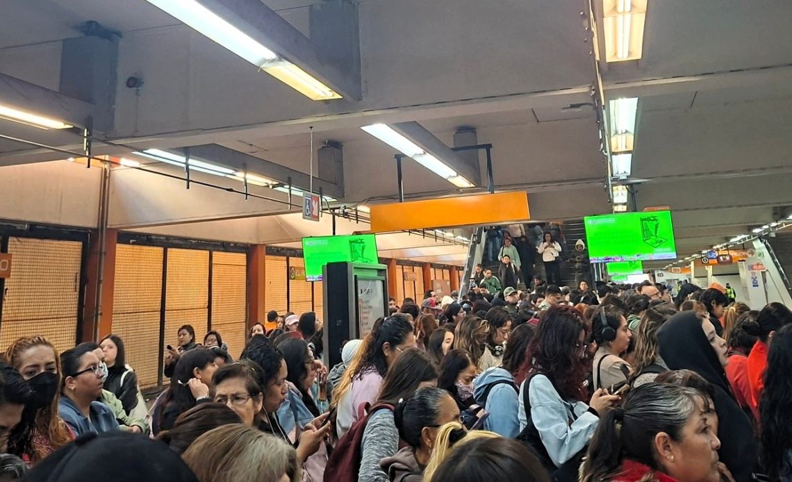Por aquello de la destitución del secretario de Movilidad, Héctor García Nieto, ¿Rubalcava debería ir poniendo sus barbas a remojar? Es pregunta. FOTO: @InfoMetroMX