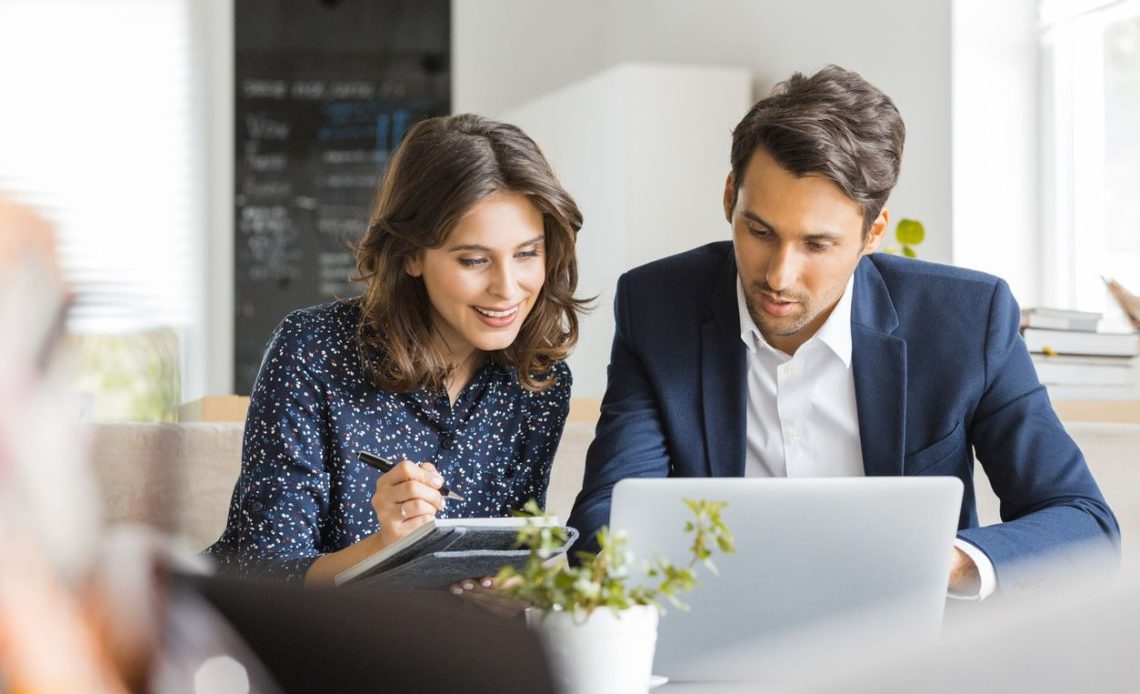 En este sentido, los expertos subrayaron que el empresario mexicano ha demostrado resiliencia y capacidad de adaptación, especialmente tras enfrentar retos como los aranceles y cambios en el entorno internacional. FOTO: Especial / SOC