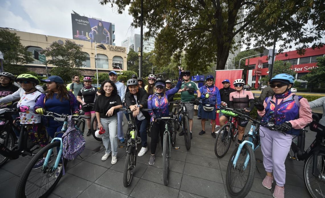 En el marco del Día Mundial de la Bicicleta, que se conmemora cada 3 de junio, la Comisión de Movilidad Sustentable y Seguridad Vial del Congreso de la Ciudad de México llevó a cabo la Caravana Ciclista por la Movilidad Sustentable y la Seguridad Vial, con el objetivo de fomentar una movilidad más sustentable, segura e incluyente en la capital del país.